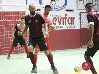
<a style='margin-left: 5px;' class='btn btn-xs btn-social btn-facebook' href='https://www.facebook.com/sharer/sharer.php?u=https://www.boladovale.com.br/imgs/800-800-90/conteudo/fotos/1715/img2798.jpg' rel='popup' data-width='500' data-height='400'><i class='fa fa-facebook'></i>Compartilhar <span class='hidden-xs'>no Facebook</span>
</a> 
<a class='btn btn-default btn-xs' target='_blank' href='imgs/800-800-90/conteudo/fotos/1715/img2798.jpg'>
<span class='glyphicon glyphicon-cloud-download'></span> Salvar
</a> 
<span></span>