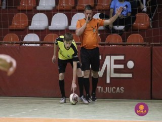 
<a style='margin-left: 5px;' class='btn btn-xs btn-social btn-facebook' href='https://www.facebook.com/sharer/sharer.php?u=https://www.boladovale.com.br/imgs/800-800-90/conteudo/fotos/1718/img2932.jpg' rel='popup' data-width='500' data-height='400'><i class='fa fa-facebook'></i>Compartilhar <span class='hidden-xs'>no Facebook</span>
</a> 
<a class='btn btn-default btn-xs' target='_blank' href='imgs/800-800-90/conteudo/fotos/1718/img2932.jpg'>
<span class='glyphicon glyphicon-cloud-download'></span> Salvar
</a> 
<span></span>
