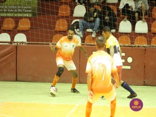 
<a style='margin-left: 5px;' class='btn btn-xs btn-social btn-facebook' href='https://www.facebook.com/sharer/sharer.php?u=https://www.boladovale.com.br/imgs/800-800-90/conteudo/fotos/1719/img7529.jpg' rel='popup' data-width='500' data-height='400'><i class='fa fa-facebook'></i>Compartilhar <span class='hidden-xs'>no Facebook</span>
</a> 
<a class='btn btn-default btn-xs' target='_blank' href='imgs/800-800-90/conteudo/fotos/1719/img7529.jpg'>
<span class='glyphicon glyphicon-cloud-download'></span> Salvar
</a> 
<span></span>