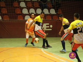 
<a style='margin-left: 5px;' class='btn btn-xs btn-social btn-facebook' href='https://www.facebook.com/sharer/sharer.php?u=https://www.boladovale.com.br/imgs/800-800-90/conteudo/fotos/1719/img7587.jpg' rel='popup' data-width='500' data-height='400'><i class='fa fa-facebook'></i>Compartilhar <span class='hidden-xs'>no Facebook</span>
</a> 
<a class='btn btn-default btn-xs' target='_blank' href='imgs/800-800-90/conteudo/fotos/1719/img7587.jpg'>
<span class='glyphicon glyphicon-cloud-download'></span> Salvar
</a> 
<span></span>