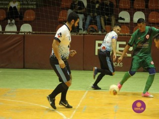 
<a style='margin-left: 5px;' class='btn btn-xs btn-social btn-facebook' href='https://www.facebook.com/sharer/sharer.php?u=https://www.boladovale.com.br/imgs/800-800-90/conteudo/fotos/1720/img7601.jpg' rel='popup' data-width='500' data-height='400'><i class='fa fa-facebook'></i>Compartilhar <span class='hidden-xs'>no Facebook</span>
</a> 
<a class='btn btn-default btn-xs' target='_blank' href='imgs/800-800-90/conteudo/fotos/1720/img7601.jpg'>
<span class='glyphicon glyphicon-cloud-download'></span> Salvar
</a> 
<span></span>