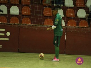 
<a style='margin-left: 5px;' class='btn btn-xs btn-social btn-facebook' href='https://www.facebook.com/sharer/sharer.php?u=https://www.boladovale.com.br/imgs/800-800-90/conteudo/fotos/1720/img7613.jpg' rel='popup' data-width='500' data-height='400'><i class='fa fa-facebook'></i>Compartilhar <span class='hidden-xs'>no Facebook</span>
</a> 
<a class='btn btn-default btn-xs' target='_blank' href='imgs/800-800-90/conteudo/fotos/1720/img7613.jpg'>
<span class='glyphicon glyphicon-cloud-download'></span> Salvar
</a> 
<span></span>