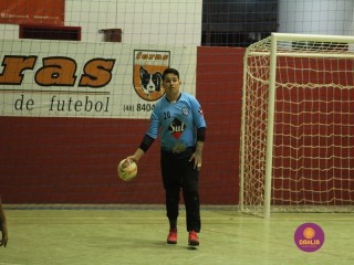 
<a style='margin-left: 5px;' class='btn btn-xs btn-social btn-facebook' href='https://www.facebook.com/sharer/sharer.php?u=https://www.boladovale.com.br/imgs/800-800-90/conteudo/fotos/1720/img7615.jpg' rel='popup' data-width='500' data-height='400'><i class='fa fa-facebook'></i>Compartilhar <span class='hidden-xs'>no Facebook</span>
</a> 
<a class='btn btn-default btn-xs' target='_blank' href='imgs/800-800-90/conteudo/fotos/1720/img7615.jpg'>
<span class='glyphicon glyphicon-cloud-download'></span> Salvar
</a> 
<span></span>
