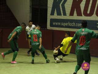 
<a style='margin-left: 5px;' class='btn btn-xs btn-social btn-facebook' href='https://www.facebook.com/sharer/sharer.php?u=https://www.boladovale.com.br/imgs/800-800-90/conteudo/fotos/1720/img7626.jpg' rel='popup' data-width='500' data-height='400'><i class='fa fa-facebook'></i>Compartilhar <span class='hidden-xs'>no Facebook</span>
</a> 
<a class='btn btn-default btn-xs' target='_blank' href='imgs/800-800-90/conteudo/fotos/1720/img7626.jpg'>
<span class='glyphicon glyphicon-cloud-download'></span> Salvar
</a> 
<span></span>