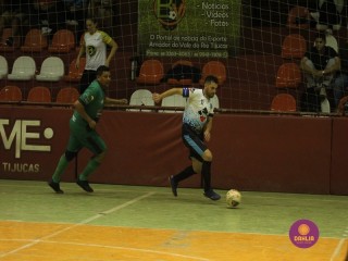 
<a style='margin-left: 5px;' class='btn btn-xs btn-social btn-facebook' href='https://www.facebook.com/sharer/sharer.php?u=https://www.boladovale.com.br/imgs/800-800-90/conteudo/fotos/1720/img7636.jpg' rel='popup' data-width='500' data-height='400'><i class='fa fa-facebook'></i>Compartilhar <span class='hidden-xs'>no Facebook</span>
</a> 
<a class='btn btn-default btn-xs' target='_blank' href='imgs/800-800-90/conteudo/fotos/1720/img7636.jpg'>
<span class='glyphicon glyphicon-cloud-download'></span> Salvar
</a> 
<span></span>