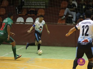 
<a style='margin-left: 5px;' class='btn btn-xs btn-social btn-facebook' href='https://www.facebook.com/sharer/sharer.php?u=https://www.boladovale.com.br/imgs/800-800-90/conteudo/fotos/1720/img7640.jpg' rel='popup' data-width='500' data-height='400'><i class='fa fa-facebook'></i>Compartilhar <span class='hidden-xs'>no Facebook</span>
</a> 
<a class='btn btn-default btn-xs' target='_blank' href='imgs/800-800-90/conteudo/fotos/1720/img7640.jpg'>
<span class='glyphicon glyphicon-cloud-download'></span> Salvar
</a> 
<span></span>