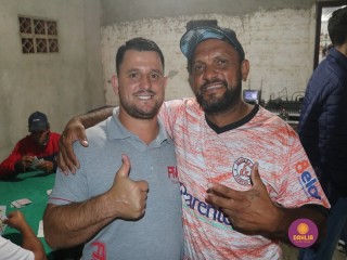 
<a style='margin-left: 5px;' class='btn btn-xs btn-social btn-facebook' href='https://www.facebook.com/sharer/sharer.php?u=https://www.boladovale.com.br/imgs/800-800-90/conteudo/fotos/1721/img3044.jpg' rel='popup' data-width='500' data-height='400'><i class='fa fa-facebook'></i>Compartilhar <span class='hidden-xs'>no Facebook</span>
</a> 
<a class='btn btn-default btn-xs' target='_blank' href='imgs/800-800-90/conteudo/fotos/1721/img3044.jpg'>
<span class='glyphicon glyphicon-cloud-download'></span> Salvar
</a> 
<span></span>