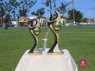 
<a style='margin-left: 5px;' class='btn btn-xs btn-social btn-facebook' href='https://www.facebook.com/sharer/sharer.php?u=https://www.boladovale.com.br/imgs/800-800-90/conteudo/fotos/1722/img3069.jpg' rel='popup' data-width='500' data-height='400'><i class='fa fa-facebook'></i>Compartilhar <span class='hidden-xs'>no Facebook</span>
</a> 
<a class='btn btn-default btn-xs' target='_blank' href='imgs/800-800-90/conteudo/fotos/1722/img3069.jpg'>
<span class='glyphicon glyphicon-cloud-download'></span> Salvar
</a> 
<span></span>