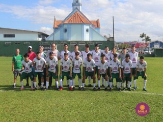 
<a style='margin-left: 5px;' class='btn btn-xs btn-social btn-facebook' href='https://www.facebook.com/sharer/sharer.php?u=https://www.boladovale.com.br/imgs/800-800-90/conteudo/fotos/1722/img3138.jpg' rel='popup' data-width='500' data-height='400'><i class='fa fa-facebook'></i>Compartilhar <span class='hidden-xs'>no Facebook</span>
</a> 
<a class='btn btn-default btn-xs' target='_blank' href='imgs/800-800-90/conteudo/fotos/1722/img3138.jpg'>
<span class='glyphicon glyphicon-cloud-download'></span> Salvar
</a> 
<span></span>