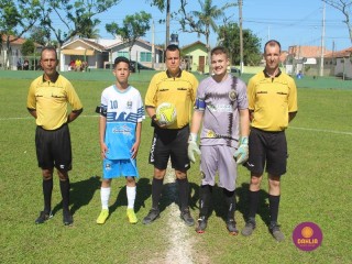 
<a style='margin-left: 5px;' class='btn btn-xs btn-social btn-facebook' href='https://www.facebook.com/sharer/sharer.php?u=https://www.boladovale.com.br/imgs/800-800-90/conteudo/fotos/1723/img7733.jpg' rel='popup' data-width='500' data-height='400'><i class='fa fa-facebook'></i>Compartilhar <span class='hidden-xs'>no Facebook</span>
</a> 
<a class='btn btn-default btn-xs' target='_blank' href='imgs/800-800-90/conteudo/fotos/1723/img7733.jpg'>
<span class='glyphicon glyphicon-cloud-download'></span> Salvar
</a> 
<span></span>