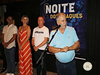 
<a style='margin-left: 5px;' class='btn btn-xs btn-social btn-facebook' href='https://www.facebook.com/sharer/sharer.php?u=https://www.boladovale.com.br/imgs/800-800-90/conteudo/fotos/1725/img7704.jpg' rel='popup' data-width='500' data-height='400'><i class='fa fa-facebook'></i>Compartilhar <span class='hidden-xs'>no Facebook</span>
</a> 
<a class='btn btn-default btn-xs' target='_blank' href='imgs/800-800-90/conteudo/fotos/1725/img7704.jpg'>
<span class='glyphicon glyphicon-cloud-download'></span> Salvar
</a> 
<span></span>
