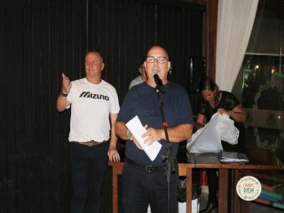 
<a style='margin-left: 5px;' class='btn btn-xs btn-social btn-facebook' href='https://www.facebook.com/sharer/sharer.php?u=https://www.boladovale.com.br/imgs/800-800-90/conteudo/fotos/1725/img7839.jpg' rel='popup' data-width='500' data-height='400'><i class='fa fa-facebook'></i>Compartilhar <span class='hidden-xs'>no Facebook</span>
</a> 
<a class='btn btn-default btn-xs' target='_blank' href='imgs/800-800-90/conteudo/fotos/1725/img7839.jpg'>
<span class='glyphicon glyphicon-cloud-download'></span> Salvar
</a> 
<span></span>