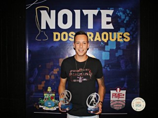 
<a style='margin-left: 5px;' class='btn btn-xs btn-social btn-facebook' href='https://www.facebook.com/sharer/sharer.php?u=https://www.boladovale.com.br/imgs/800-800-90/conteudo/fotos/1725/img7846.jpg' rel='popup' data-width='500' data-height='400'><i class='fa fa-facebook'></i>Compartilhar <span class='hidden-xs'>no Facebook</span>
</a> 
<a class='btn btn-default btn-xs' target='_blank' href='imgs/800-800-90/conteudo/fotos/1725/img7846.jpg'>
<span class='glyphicon glyphicon-cloud-download'></span> Salvar
</a> 
<span></span>