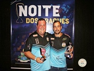 
<a style='margin-left: 5px;' class='btn btn-xs btn-social btn-facebook' href='https://www.facebook.com/sharer/sharer.php?u=https://www.boladovale.com.br/imgs/800-800-90/conteudo/fotos/1725/img7854.jpg' rel='popup' data-width='500' data-height='400'><i class='fa fa-facebook'></i>Compartilhar <span class='hidden-xs'>no Facebook</span>
</a> 
<a class='btn btn-default btn-xs' target='_blank' href='imgs/800-800-90/conteudo/fotos/1725/img7854.jpg'>
<span class='glyphicon glyphicon-cloud-download'></span> Salvar
</a> 
<span></span>