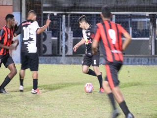 
<a style='margin-left: 5px;' class='btn btn-xs btn-social btn-facebook' href='https://www.facebook.com/sharer/sharer.php?u=https://www.boladovale.com.br/imgs/800-800-90/conteudo/fotos/1726/img0203.jpg' rel='popup' data-width='500' data-height='400'><i class='fa fa-facebook'></i>Compartilhar <span class='hidden-xs'>no Facebook</span>
</a> 
<a class='btn btn-default btn-xs' target='_blank' href='imgs/800-800-90/conteudo/fotos/1726/img0203.jpg'>
<span class='glyphicon glyphicon-cloud-download'></span> Salvar
</a> 
<span></span>