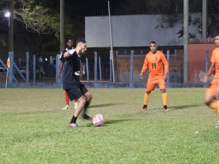 
<a style='margin-left: 5px;' class='btn btn-xs btn-social btn-facebook' href='https://www.facebook.com/sharer/sharer.php?u=https://www.boladovale.com.br/imgs/800-800-90/conteudo/fotos/1726/img0287.jpg' rel='popup' data-width='500' data-height='400'><i class='fa fa-facebook'></i>Compartilhar <span class='hidden-xs'>no Facebook</span>
</a> 
<a class='btn btn-default btn-xs' target='_blank' href='imgs/800-800-90/conteudo/fotos/1726/img0287.jpg'>
<span class='glyphicon glyphicon-cloud-download'></span> Salvar
</a> 
<span></span>
