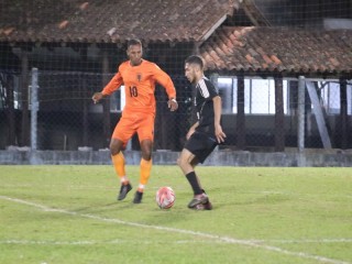 
<a style='margin-left: 5px;' class='btn btn-xs btn-social btn-facebook' href='https://www.facebook.com/sharer/sharer.php?u=https://www.boladovale.com.br/imgs/800-800-90/conteudo/fotos/1726/img0315.jpg' rel='popup' data-width='500' data-height='400'><i class='fa fa-facebook'></i>Compartilhar <span class='hidden-xs'>no Facebook</span>
</a> 
<a class='btn btn-default btn-xs' target='_blank' href='imgs/800-800-90/conteudo/fotos/1726/img0315.jpg'>
<span class='glyphicon glyphicon-cloud-download'></span> Salvar
</a> 
<span></span>