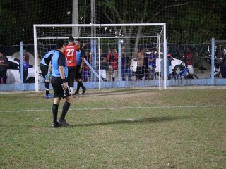 
<a style='margin-left: 5px;' class='btn btn-xs btn-social btn-facebook' href='https://www.facebook.com/sharer/sharer.php?u=https://www.boladovale.com.br/imgs/800-800-90/conteudo/fotos/1726/img0337.jpg' rel='popup' data-width='500' data-height='400'><i class='fa fa-facebook'></i>Compartilhar <span class='hidden-xs'>no Facebook</span>
</a> 
<a class='btn btn-default btn-xs' target='_blank' href='imgs/800-800-90/conteudo/fotos/1726/img0337.jpg'>
<span class='glyphicon glyphicon-cloud-download'></span> Salvar
</a> 
<span></span>