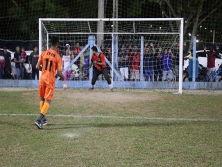 
<a style='margin-left: 5px;' class='btn btn-xs btn-social btn-facebook' href='https://www.facebook.com/sharer/sharer.php?u=https://www.boladovale.com.br/imgs/800-800-90/conteudo/fotos/1726/img0466.jpg' rel='popup' data-width='500' data-height='400'><i class='fa fa-facebook'></i>Compartilhar <span class='hidden-xs'>no Facebook</span>
</a> 
<a class='btn btn-default btn-xs' target='_blank' href='imgs/800-800-90/conteudo/fotos/1726/img0466.jpg'>
<span class='glyphicon glyphicon-cloud-download'></span> Salvar
</a> 
<span></span>