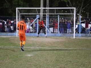 
<a style='margin-left: 5px;' class='btn btn-xs btn-social btn-facebook' href='https://www.facebook.com/sharer/sharer.php?u=https://www.boladovale.com.br/imgs/800-800-90/conteudo/fotos/1726/img0467.jpg' rel='popup' data-width='500' data-height='400'><i class='fa fa-facebook'></i>Compartilhar <span class='hidden-xs'>no Facebook</span>
</a> 
<a class='btn btn-default btn-xs' target='_blank' href='imgs/800-800-90/conteudo/fotos/1726/img0467.jpg'>
<span class='glyphicon glyphicon-cloud-download'></span> Salvar
</a> 
<span></span>