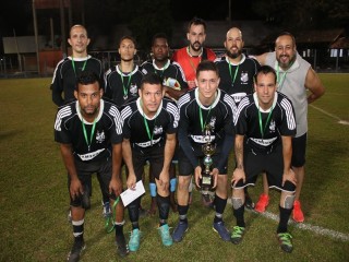 
<a style='margin-left: 5px;' class='btn btn-xs btn-social btn-facebook' href='https://www.facebook.com/sharer/sharer.php?u=https://www.boladovale.com.br/imgs/800-800-90/conteudo/fotos/1726/img0537.jpg' rel='popup' data-width='500' data-height='400'><i class='fa fa-facebook'></i>Compartilhar <span class='hidden-xs'>no Facebook</span>
</a> 
<a class='btn btn-default btn-xs' target='_blank' href='imgs/800-800-90/conteudo/fotos/1726/img0537.jpg'>
<span class='glyphicon glyphicon-cloud-download'></span> Salvar
</a> 
<span></span>