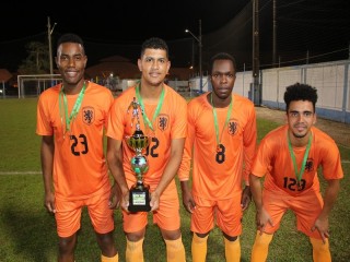 
<a style='margin-left: 5px;' class='btn btn-xs btn-social btn-facebook' href='https://www.facebook.com/sharer/sharer.php?u=https://www.boladovale.com.br/imgs/800-800-90/conteudo/fotos/1726/img0562.jpg' rel='popup' data-width='500' data-height='400'><i class='fa fa-facebook'></i>Compartilhar <span class='hidden-xs'>no Facebook</span>
</a> 
<a class='btn btn-default btn-xs' target='_blank' href='imgs/800-800-90/conteudo/fotos/1726/img0562.jpg'>
<span class='glyphicon glyphicon-cloud-download'></span> Salvar
</a> 
<span></span>