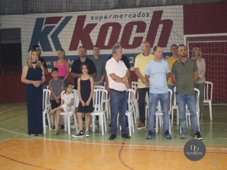 
<a style='margin-left: 5px;' class='btn btn-xs btn-social btn-facebook' href='https://www.facebook.com/sharer/sharer.php?u=https://www.boladovale.com.br/imgs/800-800-90/conteudo/fotos/1727/img7882.jpg' rel='popup' data-width='500' data-height='400'><i class='fa fa-facebook'></i>Compartilhar <span class='hidden-xs'>no Facebook</span>
</a> 
<a class='btn btn-default btn-xs' target='_blank' href='imgs/800-800-90/conteudo/fotos/1727/img7882.jpg'>
<span class='glyphicon glyphicon-cloud-download'></span> Salvar
</a> 
<span></span>