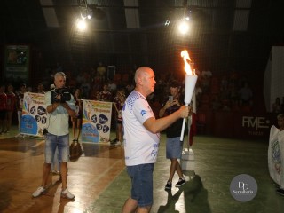 
<a style='margin-left: 5px;' class='btn btn-xs btn-social btn-facebook' href='https://www.facebook.com/sharer/sharer.php?u=https://www.boladovale.com.br/imgs/800-800-90/conteudo/fotos/1727/img7979.jpg' rel='popup' data-width='500' data-height='400'><i class='fa fa-facebook'></i>Compartilhar <span class='hidden-xs'>no Facebook</span>
</a> 
<a class='btn btn-default btn-xs' target='_blank' href='imgs/800-800-90/conteudo/fotos/1727/img7979.jpg'>
<span class='glyphicon glyphicon-cloud-download'></span> Salvar
</a> 
<span></span>