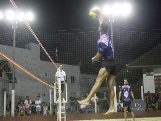 
<a style='margin-left: 5px;' class='btn btn-xs btn-social btn-facebook' href='https://www.facebook.com/sharer/sharer.php?u=https://www.boladovale.com.br/imgs/800-800-90/conteudo/fotos/1728/img8021.jpg' rel='popup' data-width='500' data-height='400'><i class='fa fa-facebook'></i>Compartilhar <span class='hidden-xs'>no Facebook</span>
</a> 
<a class='btn btn-default btn-xs' target='_blank' href='imgs/800-800-90/conteudo/fotos/1728/img8021.jpg'>
<span class='glyphicon glyphicon-cloud-download'></span> Salvar
</a> 
<span></span>