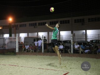 
<a style='margin-left: 5px;' class='btn btn-xs btn-social btn-facebook' href='https://www.facebook.com/sharer/sharer.php?u=https://www.boladovale.com.br/imgs/800-800-90/conteudo/fotos/1728/img8042.jpg' rel='popup' data-width='500' data-height='400'><i class='fa fa-facebook'></i>Compartilhar <span class='hidden-xs'>no Facebook</span>
</a> 
<a class='btn btn-default btn-xs' target='_blank' href='imgs/800-800-90/conteudo/fotos/1728/img8042.jpg'>
<span class='glyphicon glyphicon-cloud-download'></span> Salvar
</a> 
<span></span>