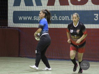 
<a style='margin-left: 5px;' class='btn btn-xs btn-social btn-facebook' href='https://www.facebook.com/sharer/sharer.php?u=https://www.boladovale.com.br/imgs/800-800-90/conteudo/fotos/1729/img9129.jpg' rel='popup' data-width='500' data-height='400'><i class='fa fa-facebook'></i>Compartilhar <span class='hidden-xs'>no Facebook</span>
</a> 
<a class='btn btn-default btn-xs' target='_blank' href='imgs/800-800-90/conteudo/fotos/1729/img9129.jpg'>
<span class='glyphicon glyphicon-cloud-download'></span> Salvar
</a> 
<span></span>