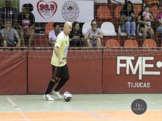 
<a style='margin-left: 5px;' class='btn btn-xs btn-social btn-facebook' href='https://www.facebook.com/sharer/sharer.php?u=https://www.boladovale.com.br/imgs/800-800-90/conteudo/fotos/1730/img8088.jpg' rel='popup' data-width='500' data-height='400'><i class='fa fa-facebook'></i>Compartilhar <span class='hidden-xs'>no Facebook</span>
</a> 
<a class='btn btn-default btn-xs' target='_blank' href='imgs/800-800-90/conteudo/fotos/1730/img8088.jpg'>
<span class='glyphicon glyphicon-cloud-download'></span> Salvar
</a> 
<span></span>