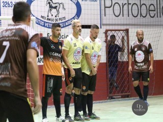 
<a style='margin-left: 5px;' class='btn btn-xs btn-social btn-facebook' href='https://www.facebook.com/sharer/sharer.php?u=https://www.boladovale.com.br/imgs/800-800-90/conteudo/fotos/1730/img8096.jpg' rel='popup' data-width='500' data-height='400'><i class='fa fa-facebook'></i>Compartilhar <span class='hidden-xs'>no Facebook</span>
</a> 
<a class='btn btn-default btn-xs' target='_blank' href='imgs/800-800-90/conteudo/fotos/1730/img8096.jpg'>
<span class='glyphicon glyphicon-cloud-download'></span> Salvar
</a> 
<span></span>