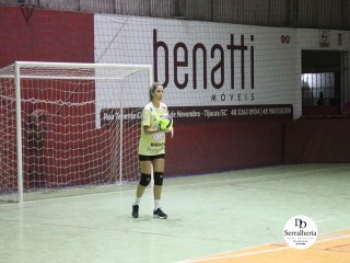 
<a style='margin-left: 5px;' class='btn btn-xs btn-social btn-facebook' href='https://www.facebook.com/sharer/sharer.php?u=https://www.boladovale.com.br/imgs/800-800-90/conteudo/fotos/1731/img8420.jpg' rel='popup' data-width='500' data-height='400'><i class='fa fa-facebook'></i>Compartilhar <span class='hidden-xs'>no Facebook</span>
</a> 
<a class='btn btn-default btn-xs' target='_blank' href='imgs/800-800-90/conteudo/fotos/1731/img8420.jpg'>
<span class='glyphicon glyphicon-cloud-download'></span> Salvar
</a> 
<span></span>