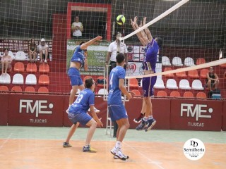
<a style='margin-left: 5px;' class='btn btn-xs btn-social btn-facebook' href='https://www.facebook.com/sharer/sharer.php?u=https://www.boladovale.com.br/imgs/800-800-90/conteudo/fotos/1732/img8222.jpg' rel='popup' data-width='500' data-height='400'><i class='fa fa-facebook'></i>Compartilhar <span class='hidden-xs'>no Facebook</span>
</a> 
<a class='btn btn-default btn-xs' target='_blank' href='imgs/800-800-90/conteudo/fotos/1732/img8222.jpg'>
<span class='glyphicon glyphicon-cloud-download'></span> Salvar
</a> 
<span></span>