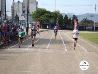 
<a style='margin-left: 5px;' class='btn btn-xs btn-social btn-facebook' href='https://www.facebook.com/sharer/sharer.php?u=https://www.boladovale.com.br/imgs/800-800-90/conteudo/fotos/1733/img9212.jpg' rel='popup' data-width='500' data-height='400'><i class='fa fa-facebook'></i>Compartilhar <span class='hidden-xs'>no Facebook</span>
</a> 
<a class='btn btn-default btn-xs' target='_blank' href='imgs/800-800-90/conteudo/fotos/1733/img9212.jpg'>
<span class='glyphicon glyphicon-cloud-download'></span> Salvar
</a> 
<span></span>
