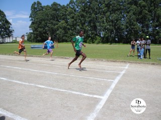 
<a style='margin-left: 5px;' class='btn btn-xs btn-social btn-facebook' href='https://www.facebook.com/sharer/sharer.php?u=https://www.boladovale.com.br/imgs/800-800-90/conteudo/fotos/1734/img8901.jpg' rel='popup' data-width='500' data-height='400'><i class='fa fa-facebook'></i>Compartilhar <span class='hidden-xs'>no Facebook</span>
</a> 
<a class='btn btn-default btn-xs' target='_blank' href='imgs/800-800-90/conteudo/fotos/1734/img8901.jpg'>
<span class='glyphicon glyphicon-cloud-download'></span> Salvar
</a> 
<span></span>