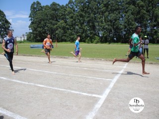 
<a style='margin-left: 5px;' class='btn btn-xs btn-social btn-facebook' href='https://www.facebook.com/sharer/sharer.php?u=https://www.boladovale.com.br/imgs/800-800-90/conteudo/fotos/1734/img8903.jpg' rel='popup' data-width='500' data-height='400'><i class='fa fa-facebook'></i>Compartilhar <span class='hidden-xs'>no Facebook</span>
</a> 
<a class='btn btn-default btn-xs' target='_blank' href='imgs/800-800-90/conteudo/fotos/1734/img8903.jpg'>
<span class='glyphicon glyphicon-cloud-download'></span> Salvar
</a> 
<span></span>