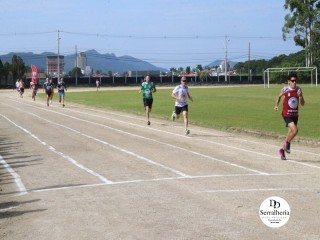 
<a style='margin-left: 5px;' class='btn btn-xs btn-social btn-facebook' href='https://www.facebook.com/sharer/sharer.php?u=https://www.boladovale.com.br/imgs/800-800-90/conteudo/fotos/1736/img8583.jpg' rel='popup' data-width='500' data-height='400'><i class='fa fa-facebook'></i>Compartilhar <span class='hidden-xs'>no Facebook</span>
</a> 
<a class='btn btn-default btn-xs' target='_blank' href='imgs/800-800-90/conteudo/fotos/1736/img8583.jpg'>
<span class='glyphicon glyphicon-cloud-download'></span> Salvar
</a> 
<span></span>