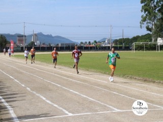 
<a style='margin-left: 5px;' class='btn btn-xs btn-social btn-facebook' href='https://www.facebook.com/sharer/sharer.php?u=https://www.boladovale.com.br/imgs/800-800-90/conteudo/fotos/1736/img8585.jpg' rel='popup' data-width='500' data-height='400'><i class='fa fa-facebook'></i>Compartilhar <span class='hidden-xs'>no Facebook</span>
</a> 
<a class='btn btn-default btn-xs' target='_blank' href='imgs/800-800-90/conteudo/fotos/1736/img8585.jpg'>
<span class='glyphicon glyphicon-cloud-download'></span> Salvar
</a> 
<span></span>