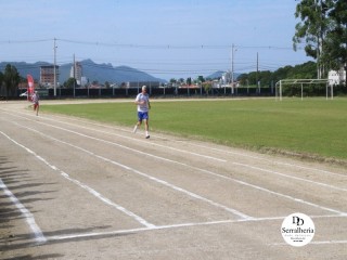 
<a style='margin-left: 5px;' class='btn btn-xs btn-social btn-facebook' href='https://www.facebook.com/sharer/sharer.php?u=https://www.boladovale.com.br/imgs/800-800-90/conteudo/fotos/1736/img8588.jpg' rel='popup' data-width='500' data-height='400'><i class='fa fa-facebook'></i>Compartilhar <span class='hidden-xs'>no Facebook</span>
</a> 
<a class='btn btn-default btn-xs' target='_blank' href='imgs/800-800-90/conteudo/fotos/1736/img8588.jpg'>
<span class='glyphicon glyphicon-cloud-download'></span> Salvar
</a> 
<span></span>