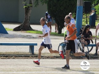 
<a style='margin-left: 5px;' class='btn btn-xs btn-social btn-facebook' href='https://www.facebook.com/sharer/sharer.php?u=https://www.boladovale.com.br/imgs/800-800-90/conteudo/fotos/1736/img9307.jpg' rel='popup' data-width='500' data-height='400'><i class='fa fa-facebook'></i>Compartilhar <span class='hidden-xs'>no Facebook</span>
</a> 
<a class='btn btn-default btn-xs' target='_blank' href='imgs/800-800-90/conteudo/fotos/1736/img9307.jpg'>
<span class='glyphicon glyphicon-cloud-download'></span> Salvar
</a> 
<span></span>