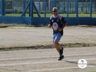 
<a style='margin-left: 5px;' class='btn btn-xs btn-social btn-facebook' href='https://www.facebook.com/sharer/sharer.php?u=https://www.boladovale.com.br/imgs/800-800-90/conteudo/fotos/1736/img9332.jpg' rel='popup' data-width='500' data-height='400'><i class='fa fa-facebook'></i>Compartilhar <span class='hidden-xs'>no Facebook</span>
</a> 
<a class='btn btn-default btn-xs' target='_blank' href='imgs/800-800-90/conteudo/fotos/1736/img9332.jpg'>
<span class='glyphicon glyphicon-cloud-download'></span> Salvar
</a> 
<span></span>