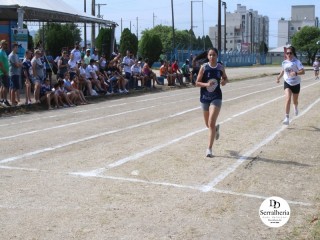 
<a style='margin-left: 5px;' class='btn btn-xs btn-social btn-facebook' href='https://www.facebook.com/sharer/sharer.php?u=https://www.boladovale.com.br/imgs/800-800-90/conteudo/fotos/1737/img8642.jpg' rel='popup' data-width='500' data-height='400'><i class='fa fa-facebook'></i>Compartilhar <span class='hidden-xs'>no Facebook</span>
</a> 
<a class='btn btn-default btn-xs' target='_blank' href='imgs/800-800-90/conteudo/fotos/1737/img8642.jpg'>
<span class='glyphicon glyphicon-cloud-download'></span> Salvar
</a> 
<span></span>