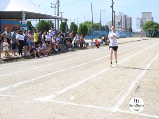 
<a style='margin-left: 5px;' class='btn btn-xs btn-social btn-facebook' href='https://www.facebook.com/sharer/sharer.php?u=https://www.boladovale.com.br/imgs/800-800-90/conteudo/fotos/1737/img8707.jpg' rel='popup' data-width='500' data-height='400'><i class='fa fa-facebook'></i>Compartilhar <span class='hidden-xs'>no Facebook</span>
</a> 
<a class='btn btn-default btn-xs' target='_blank' href='imgs/800-800-90/conteudo/fotos/1737/img8707.jpg'>
<span class='glyphicon glyphicon-cloud-download'></span> Salvar
</a> 
<span></span>