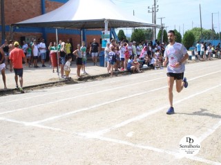 
<a style='margin-left: 5px;' class='btn btn-xs btn-social btn-facebook' href='https://www.facebook.com/sharer/sharer.php?u=https://www.boladovale.com.br/imgs/800-800-90/conteudo/fotos/1738/img8752.jpg' rel='popup' data-width='500' data-height='400'><i class='fa fa-facebook'></i>Compartilhar <span class='hidden-xs'>no Facebook</span>
</a> 
<a class='btn btn-default btn-xs' target='_blank' href='imgs/800-800-90/conteudo/fotos/1738/img8752.jpg'>
<span class='glyphicon glyphicon-cloud-download'></span> Salvar
</a> 
<span></span>