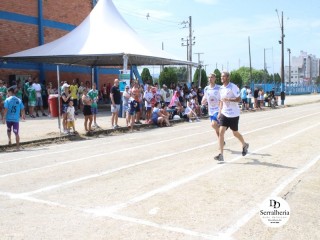 
<a style='margin-left: 5px;' class='btn btn-xs btn-social btn-facebook' href='https://www.facebook.com/sharer/sharer.php?u=https://www.boladovale.com.br/imgs/800-800-90/conteudo/fotos/1738/img8773.jpg' rel='popup' data-width='500' data-height='400'><i class='fa fa-facebook'></i>Compartilhar <span class='hidden-xs'>no Facebook</span>
</a> 
<a class='btn btn-default btn-xs' target='_blank' href='imgs/800-800-90/conteudo/fotos/1738/img8773.jpg'>
<span class='glyphicon glyphicon-cloud-download'></span> Salvar
</a> 
<span></span>
