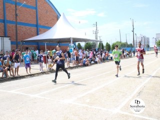 
<a style='margin-left: 5px;' class='btn btn-xs btn-social btn-facebook' href='https://www.facebook.com/sharer/sharer.php?u=https://www.boladovale.com.br/imgs/800-800-90/conteudo/fotos/1738/img8780.jpg' rel='popup' data-width='500' data-height='400'><i class='fa fa-facebook'></i>Compartilhar <span class='hidden-xs'>no Facebook</span>
</a> 
<a class='btn btn-default btn-xs' target='_blank' href='imgs/800-800-90/conteudo/fotos/1738/img8780.jpg'>
<span class='glyphicon glyphicon-cloud-download'></span> Salvar
</a> 
<span></span>