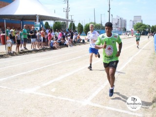 
<a style='margin-left: 5px;' class='btn btn-xs btn-social btn-facebook' href='https://www.facebook.com/sharer/sharer.php?u=https://www.boladovale.com.br/imgs/800-800-90/conteudo/fotos/1738/img8807.jpg' rel='popup' data-width='500' data-height='400'><i class='fa fa-facebook'></i>Compartilhar <span class='hidden-xs'>no Facebook</span>
</a> 
<a class='btn btn-default btn-xs' target='_blank' href='imgs/800-800-90/conteudo/fotos/1738/img8807.jpg'>
<span class='glyphicon glyphicon-cloud-download'></span> Salvar
</a> 
<span></span>