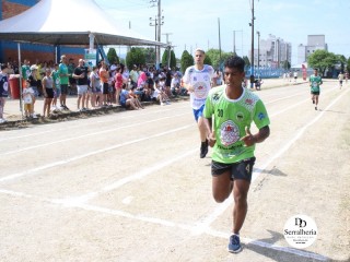 
<a style='margin-left: 5px;' class='btn btn-xs btn-social btn-facebook' href='https://www.facebook.com/sharer/sharer.php?u=https://www.boladovale.com.br/imgs/800-800-90/conteudo/fotos/1738/img8808.jpg' rel='popup' data-width='500' data-height='400'><i class='fa fa-facebook'></i>Compartilhar <span class='hidden-xs'>no Facebook</span>
</a> 
<a class='btn btn-default btn-xs' target='_blank' href='imgs/800-800-90/conteudo/fotos/1738/img8808.jpg'>
<span class='glyphicon glyphicon-cloud-download'></span> Salvar
</a> 
<span></span>